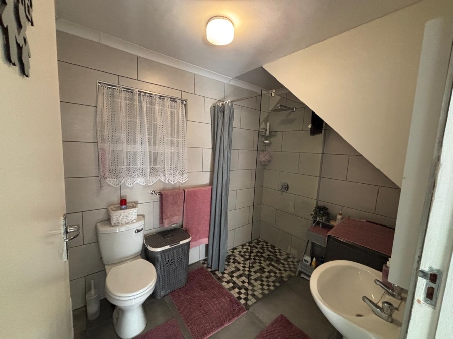 2 Bedroom Property for Sale in Hartenbos Central Western Cape